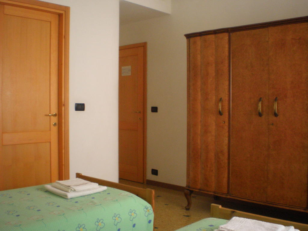 Bed And Breakfast Arcobaleno Bologna Eksteriør billede